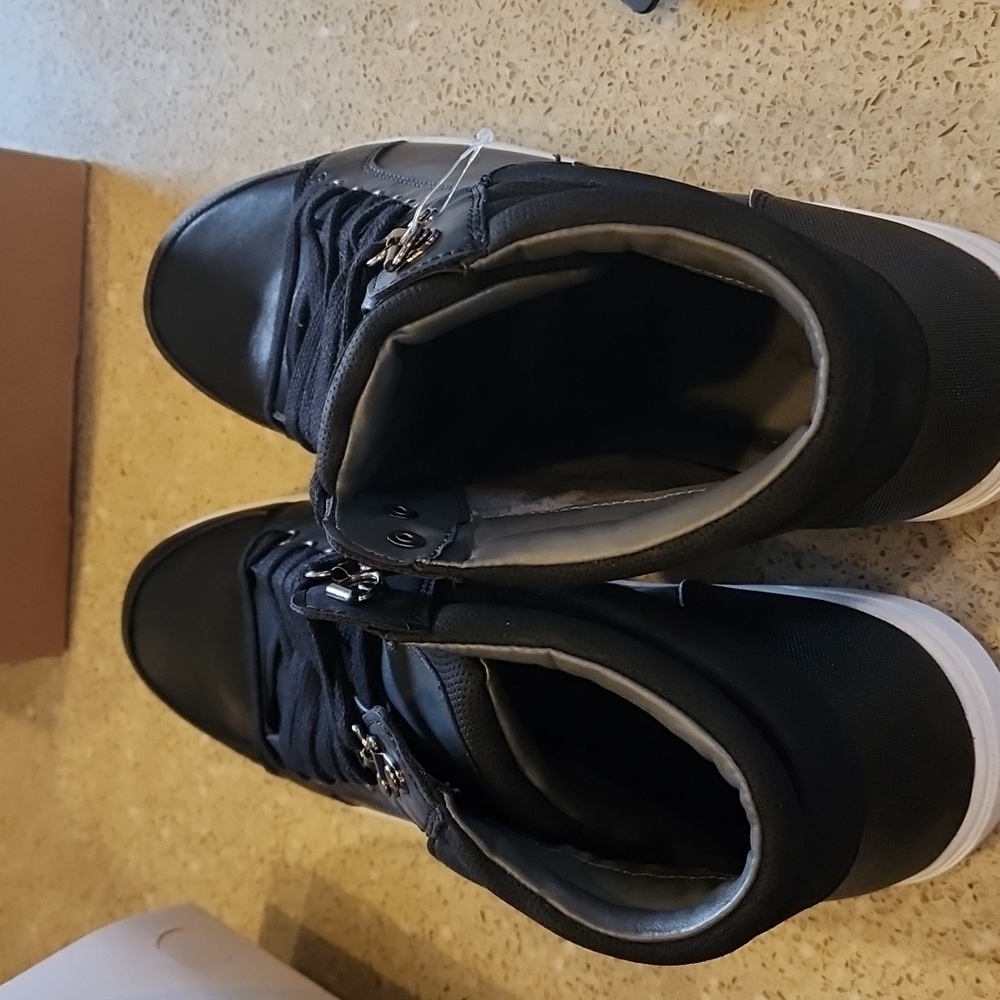 Airwalk men's all black high top regular sneakers size 12